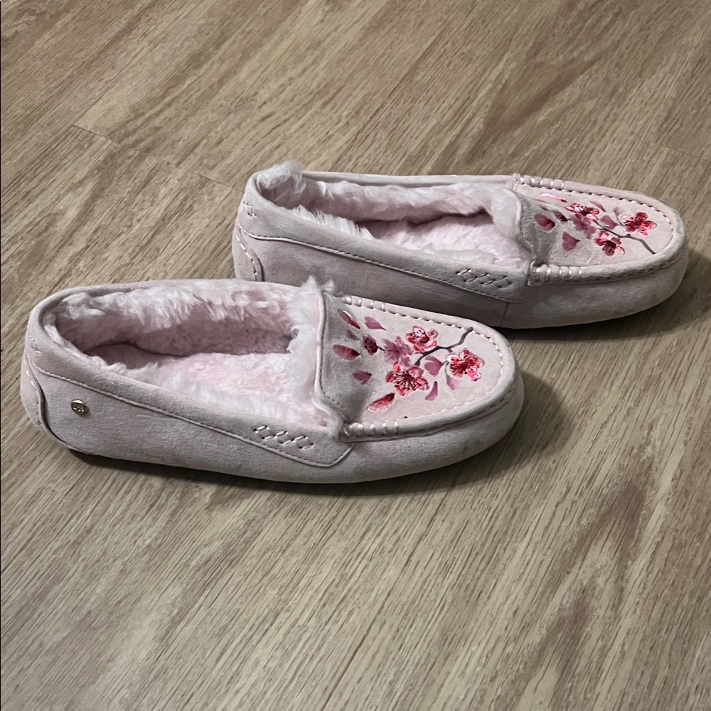 UGG Pink Floral Embroidered Moccasin Slippers